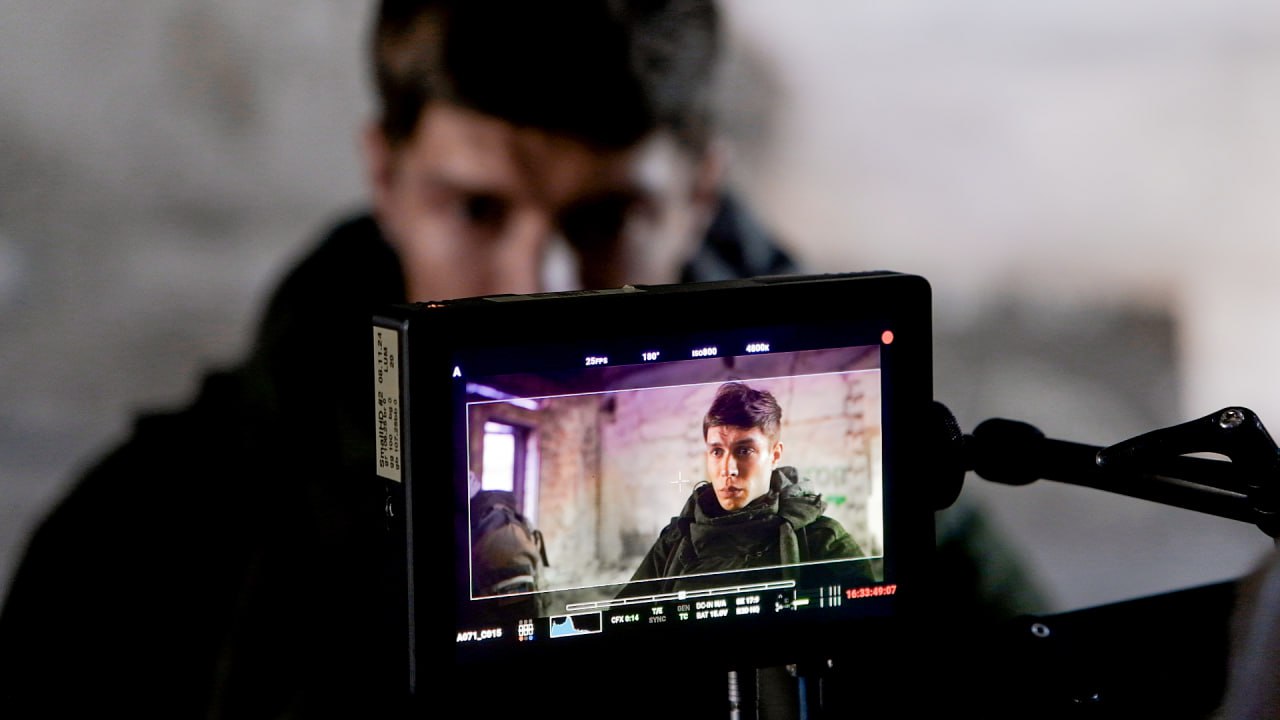 В Амурских кинотеатрах проходят показы художественного фильма «Малыш» о реальном герое СВО