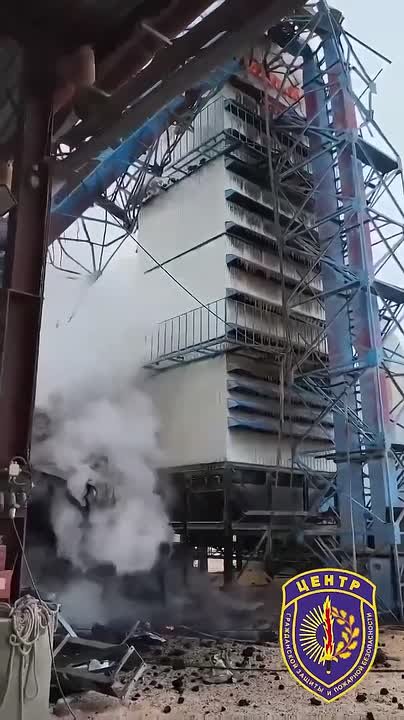 Пожар в зерносушильном комплексе случился сегодня в Тамбовке