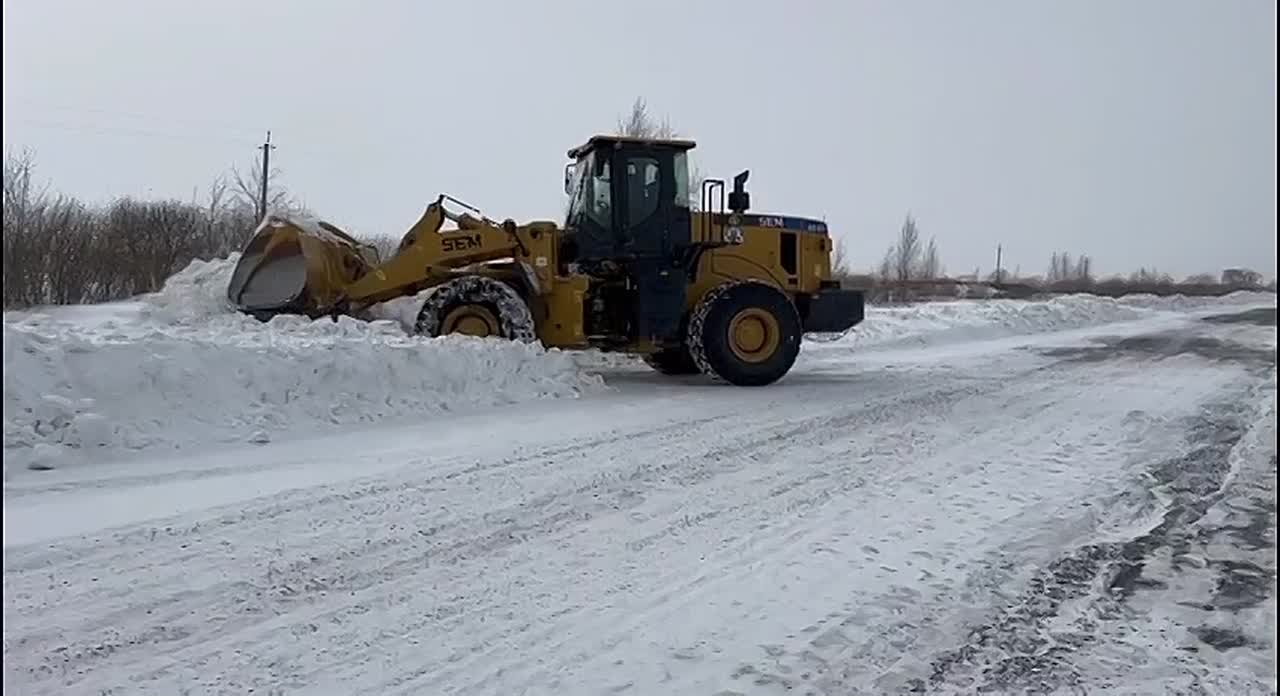 Дорожники работают круглосуточно в усиленном режиме