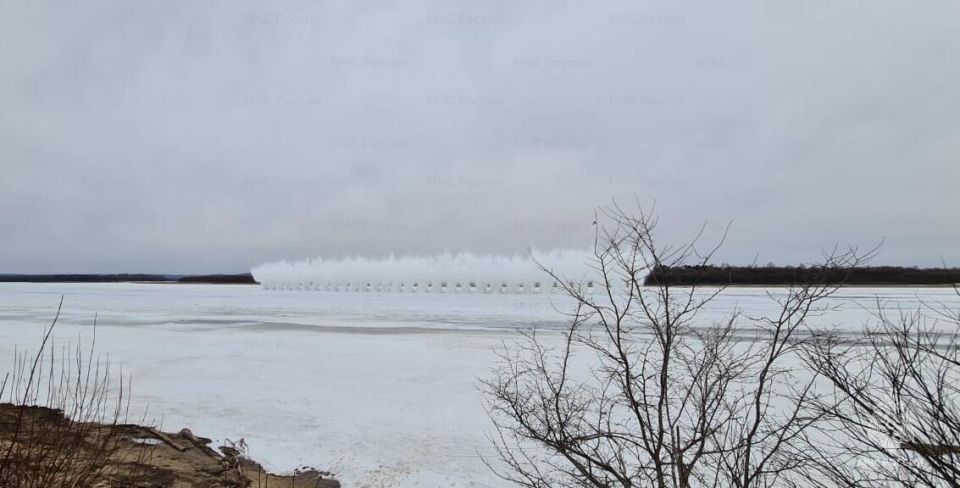 С 23 марта специалисты Амурского центра гражданской защиты и пожарной безопасности проведут первые подрывы льда на реке Амур