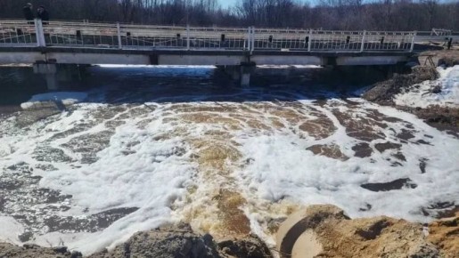 В Приамурье на трех участках вода угрожает дороге: введены ограничения