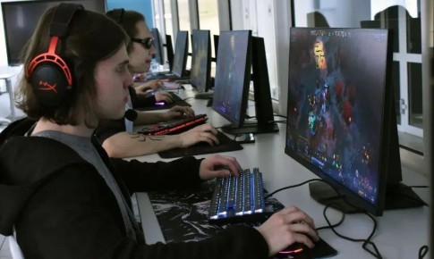 ����� ������ � ���������� �������: � ������������� ������� ������ ������� � �����������