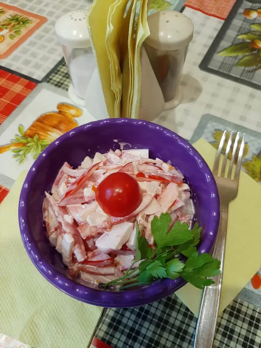 Салат «Красное море»: простое наслаждение для гастрономов