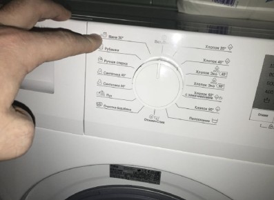 Лайфхаки для эффективной стирки: секреты ухода за стиральной машинкой