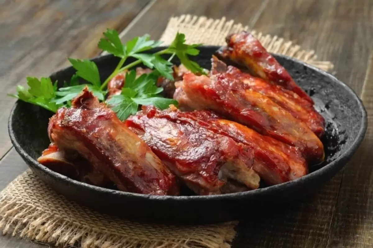 Как выбрать мясо для жарки и запекания: практическое руководство по свинине и говядине