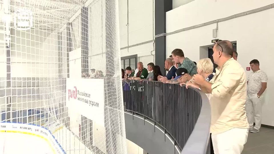 Центр тенниса и новая ледовая арена: губернатор области Василий Орлов рассказал о развитии спортивной инфраструктуры в регионе
