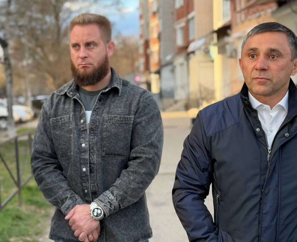 В Благовещенске просевшую на тротуаре плитку на улице Горького подрядчик поменяет по гарантии В Благовещенске просевшую на тротуаре плитку на улице Горького подрядчик поменяет по гарантии