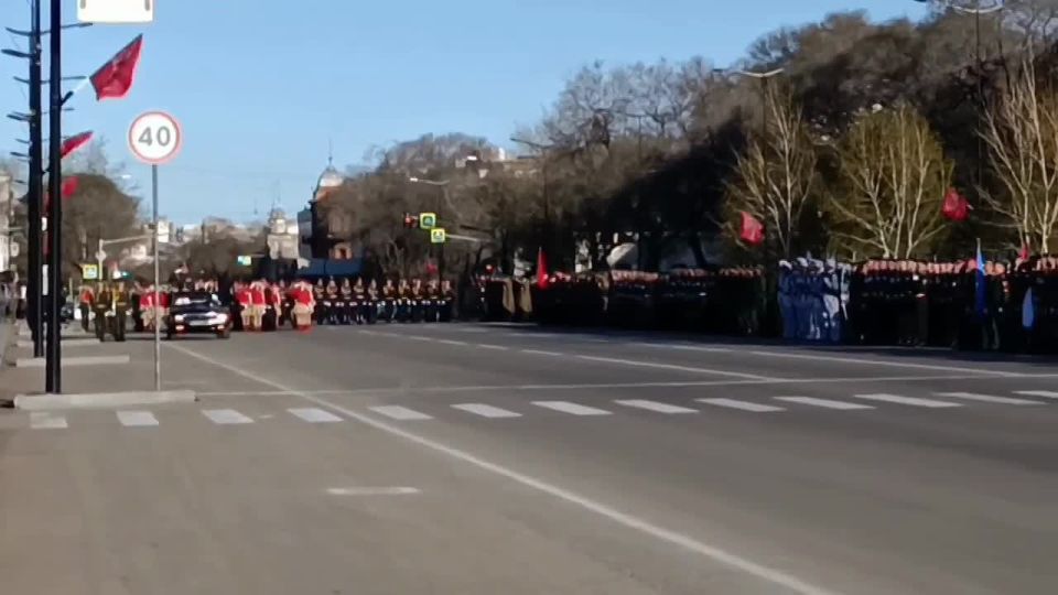 Слаженно и четко: в Благовещенске прошла репетиция военного парада к 9 Мая