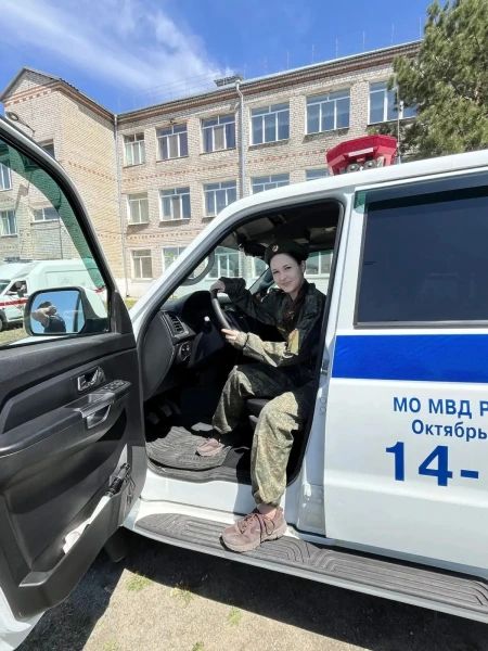 В с. Екатеринославка полицейские познакомили старшеклассников с профессией инспектора ДПС В с. Екатеринославка полицейские познакомили старшеклассников с профессией инспектора ДПС