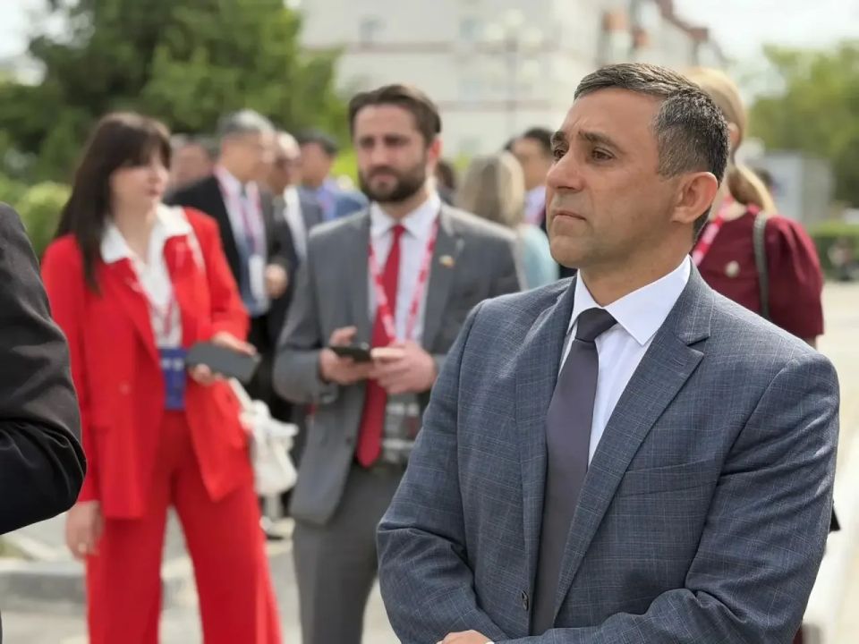Новые горизонты для сотрудничества: что важного произошло в Благовещенске на «АмурЭкспо-2026» Новые горизонты для сотрудничества: что важного произошло в Благовещенске на «АмурЭкспо-2026»