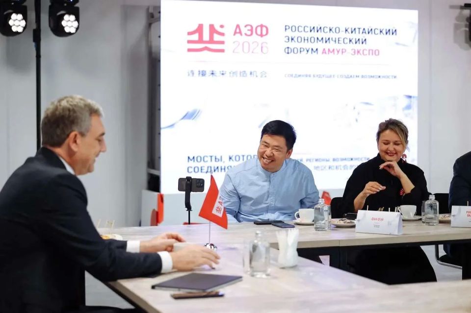 Почему Приамурье не стало «столицей криптовалют», беспилотные технологии и сотрудничество с Китаем: Василий Орлов позавтракал с представителями федеральных и региональных СМИ Почему Приамурье не стало «столицей криптовалют», беспилотные технологии и сотрудничество с Китаем: Василий Орлов позавтракал с представителями федеральных и региональных СМИ