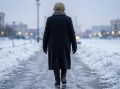 В Благовещенске прокуратура защитила права пенсионерки, пострадавшей в результате падения на обледенелом тротуаре