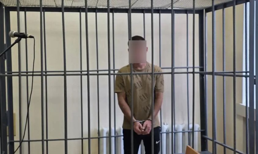 Мешал отдыхать после застолья: амурчанина, избившего сожителя матери, заключили под стражу