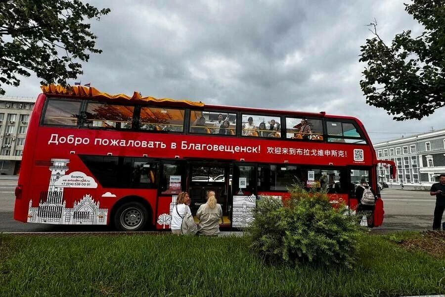 В Амурскую область приехали блогеры и представители туристической отрасли из Китая и Индии В Амурскую область приехали блогеры и представители туристической отрасли из Китая и Индии
