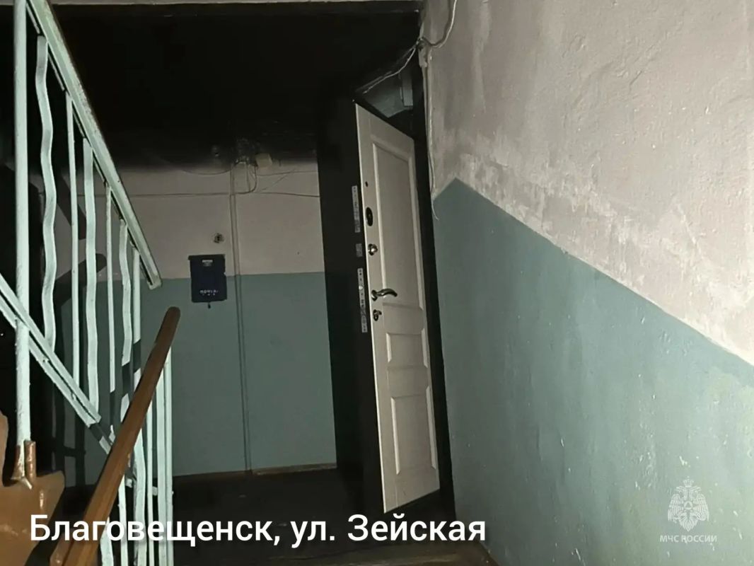 #СобытияМЧС28. В Амурской области за прошедшие сутки Потушено 5 пожаров, на 4 из них привлекались силы и средства МЧС России: в Благовещенске на ул. Зейской в подъезде 5-этажного жилого дома произошло короткое замыкание в... #СобытияМЧС28. В Амурской области за прошедшие сутки Потушено 5 пожаров, на 4 из них привлекались силы и средства МЧС России: в Благовещенске на ул. Зейской в подъезде 5-этажного жилого дома произошло короткое замыкание в...