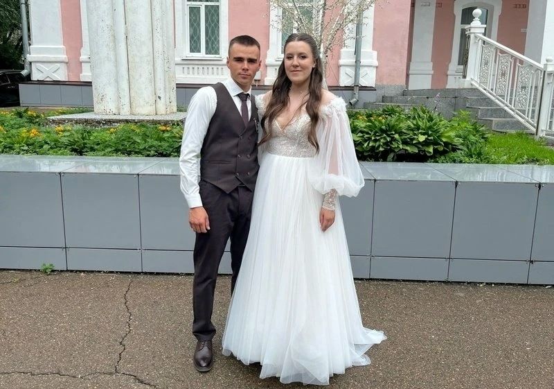 «Приехала домой и сказала: «Степа, я хочу свадьбу 8 июля!»: благовещенцы поженились в День семьи, любви и верности «Приехала домой и сказала: «Степа, я хочу свадьбу 8 июля!»: благовещенцы поженились в День семьи, любви и верности
