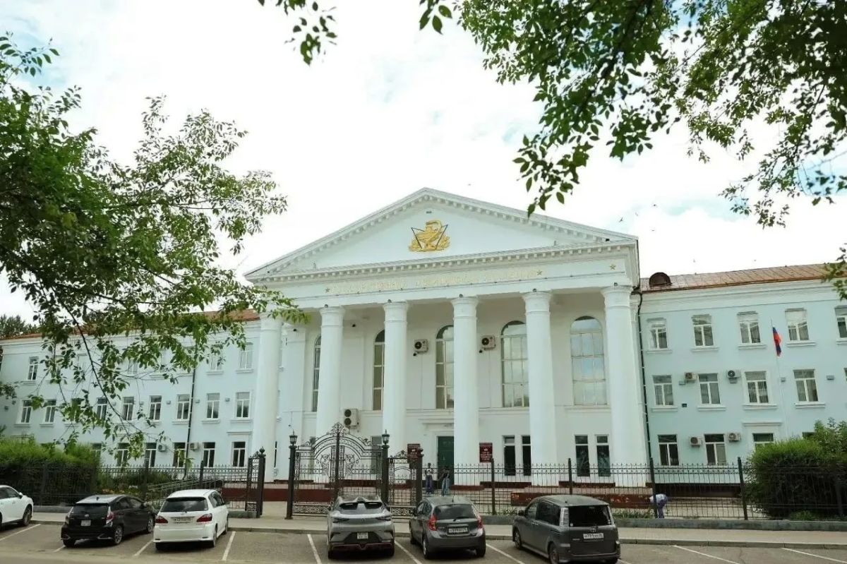 Губернатор Василий Орлов поручил начать обновление студенческих общежитий Амурской области Губернатор Василий Орлов поручил начать обновление студенческих общежитий Амурской области