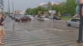 Дождик прошел и такое большое море появилось на Красноармейской