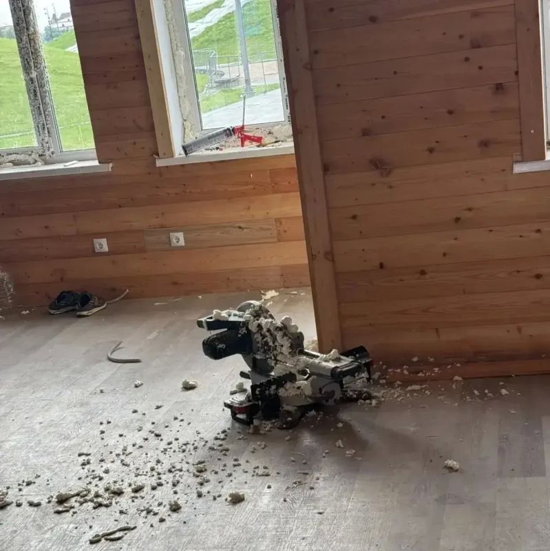 Юные хулиганы нанесли ущерб «Амурским сезонам» на полмиллиона рублей Двое парней вскрыли двери, залили монтажной пеной дверные и оконные проёмы, испортили пол. Всё это — на ярмарочной площади, которую строили для семейного... Юные хулиганы нанесли ущерб «Амурским сезонам» на полмиллиона рублей Двое парней вскрыли двери, залили монтажной пеной дверные и оконные проёмы, испортили пол. Всё это — на ярмарочной площади, которую строили для семейного...