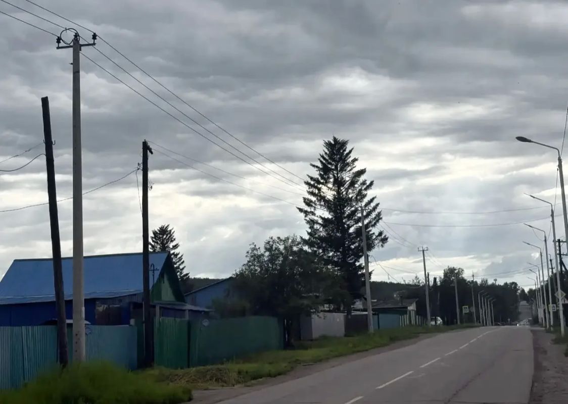 В Амурской области по требованию транспортного прокурора произведен ремонт аварийных опор воздушных линии электропередач