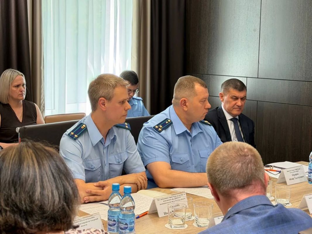 В прокуратуре Амурской области состоялось межведомственное совещание по вопросам подготовки и прохождения паводков в летний и осенний периоды В прокуратуре Амурской области состоялось межведомственное совещание по вопросам подготовки и прохождения паводков в летний и осенний периоды