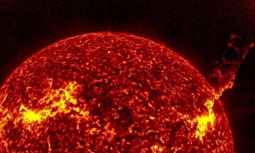 На Солнце зафиксировали самую крупную вспышку за последние две недели