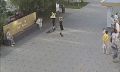 «О» упала: в Благовещенске подростки вновь испортили вывеску сквера «Бабочка» (ФОТО)