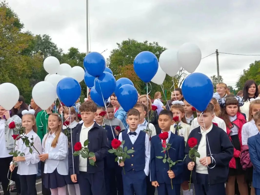 Василий Орлов: Дорогие друзья! Поздравляю вас с Днем знаний! Василий Орлов: Дорогие друзья! Поздравляю вас с Днем знаний!