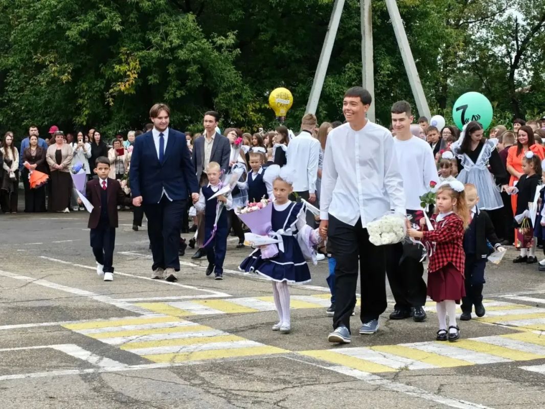 Василий Орлов: Дорогие друзья! Поздравляю вас с Днем знаний! Василий Орлов: Дорогие друзья! Поздравляю вас с Днем знаний!