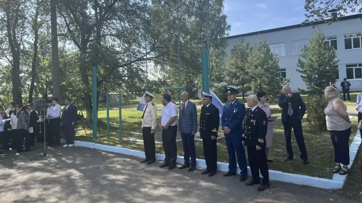 В учебных заведениях Восточно-Сибирского транспортного региона состоялись торжественные линейки, посвященные Дню знаний В учебных заведениях Восточно-Сибирского транспортного региона состоялись торжественные линейки, посвященные Дню знаний