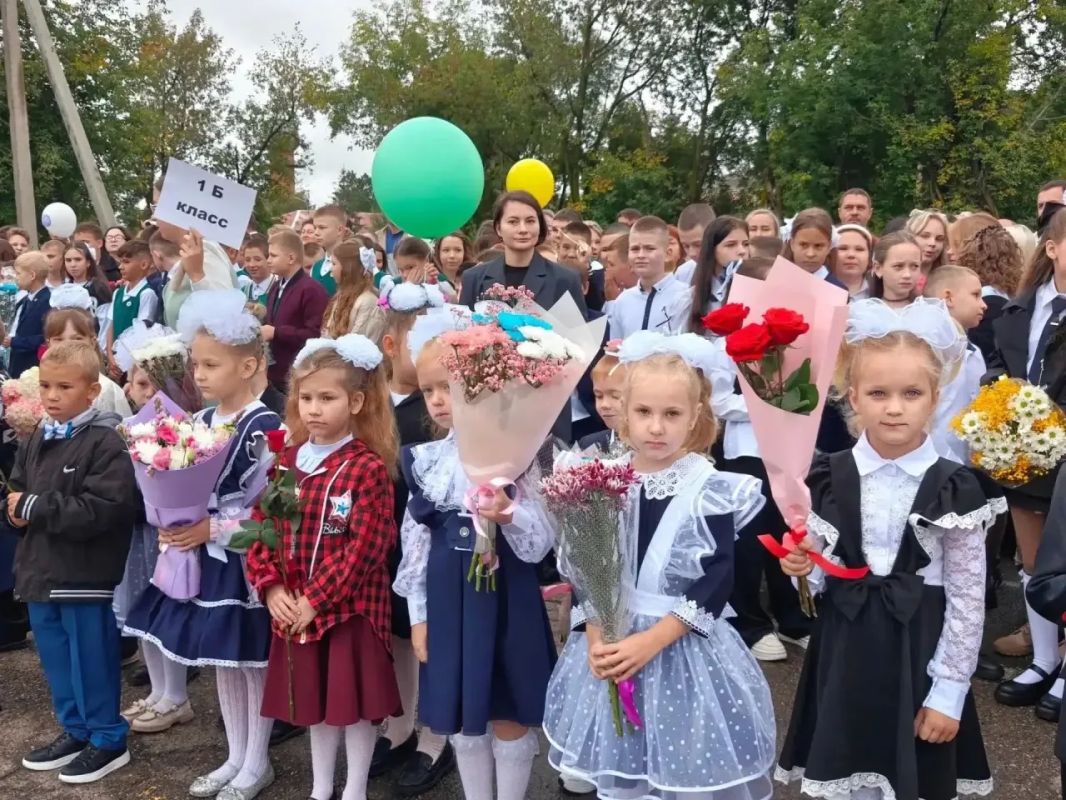 Василий Орлов: Дорогие друзья! Поздравляю вас с Днем знаний! Василий Орлов: Дорогие друзья! Поздравляю вас с Днем знаний!