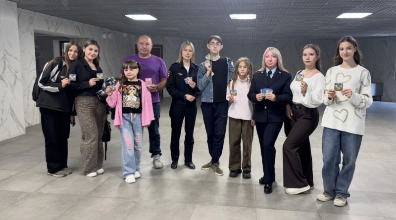 В Тынде полицейские провели акцию по безопасности дорожного движения в преддверии нового учебного года В Тынде полицейские провели акцию по безопасности дорожного движения в преддверии нового учебного года