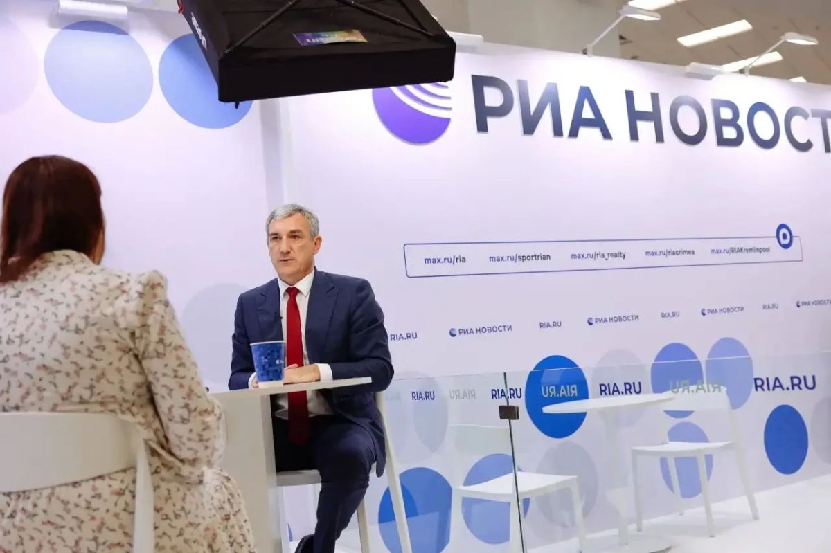 Василий Орлов: Пообщался с федеральными журналистами на полях ВЭФ Василий Орлов: Пообщался с федеральными журналистами на полях ВЭФ