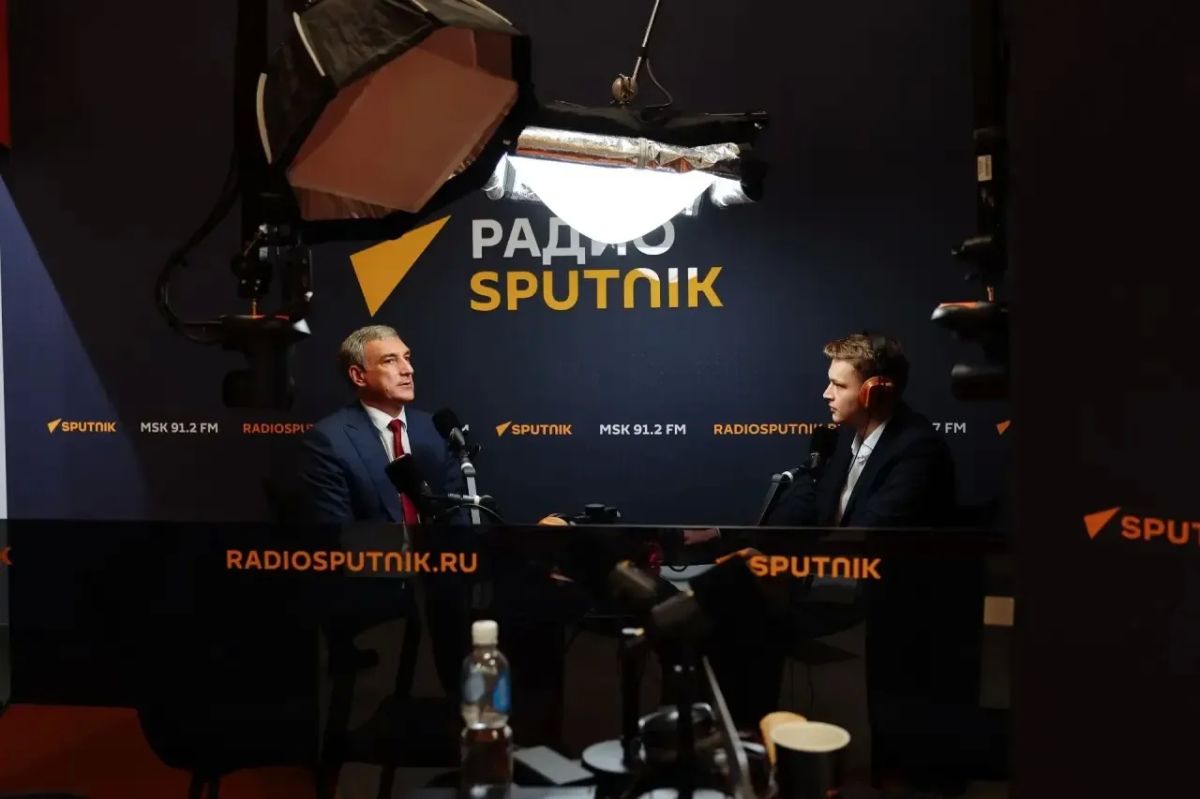 Василий Орлов: Пообщался с федеральными журналистами на полях ВЭФ Василий Орлов: Пообщался с федеральными журналистами на полях ВЭФ