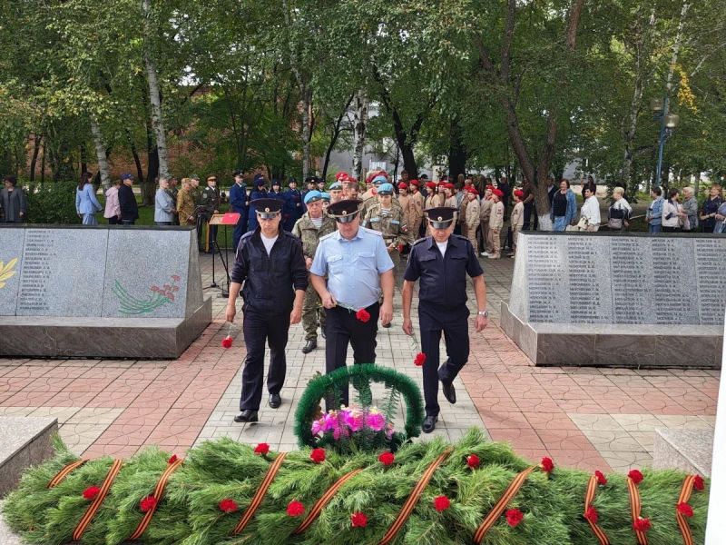 Сотрудники полиции Приамурья почтили память героев Второй мировой войны Сотрудники полиции Приамурья почтили память героев Второй мировой войны