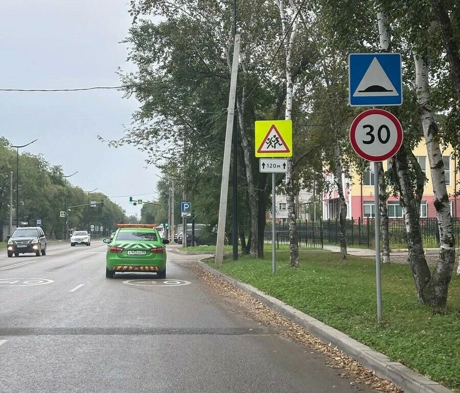 В редакцию Amur.life обратились жители Благовещенска, недовольные установкой искусственных неровностей на улице Ленина в районе 22-й школы В редакцию Amur.life обратились жители Благовещенска, недовольные установкой искусственных неровностей на улице Ленина в районе 22-й школы