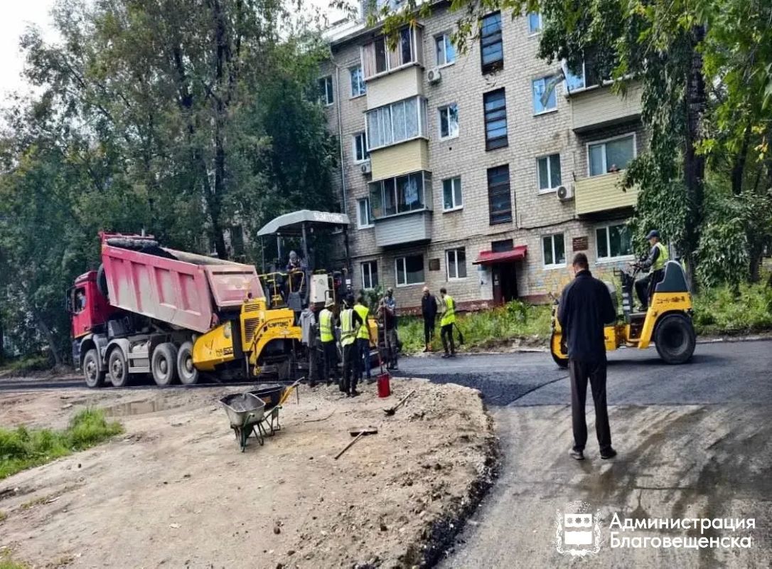 В Благовещенске завершили ремонт 16 внутриквартальных проездов В Благовещенске завершили ремонт 16 внутриквартальных проездов
