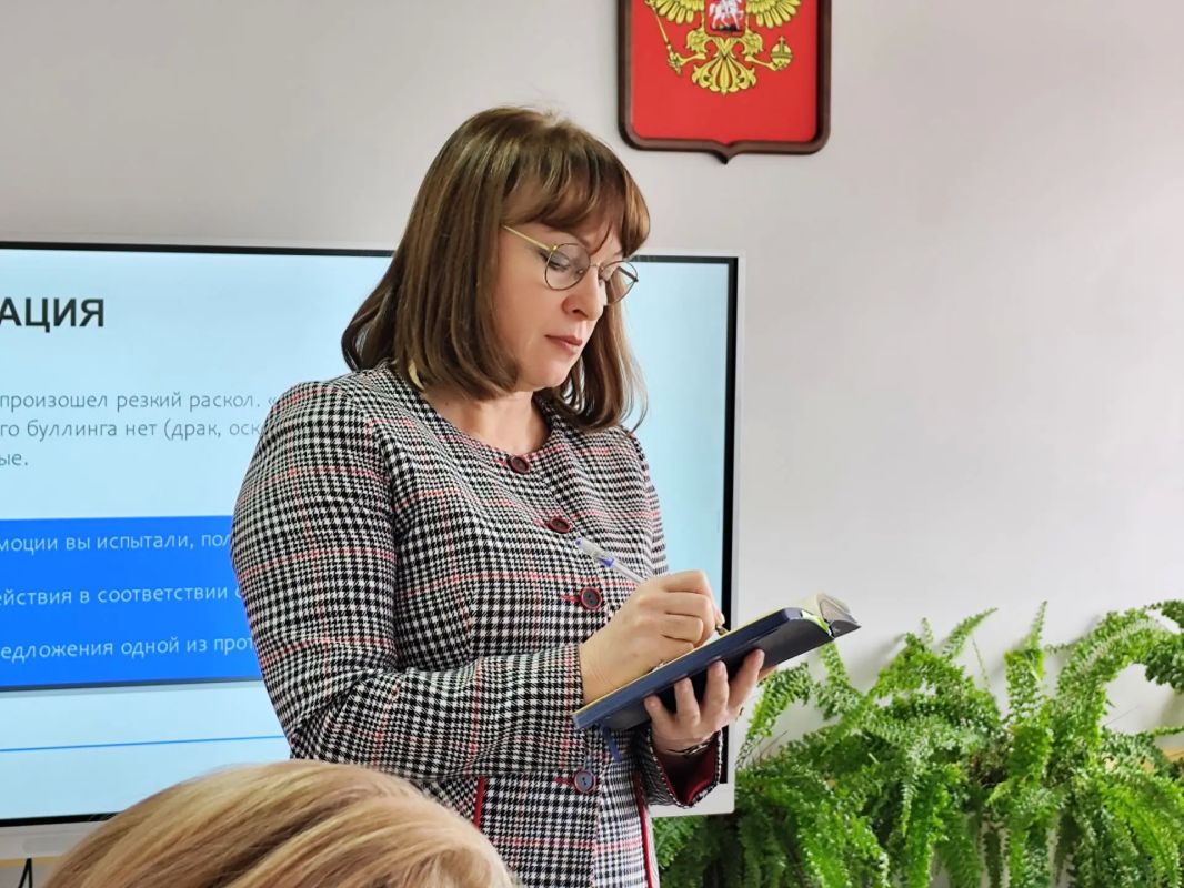 Педагоги и управленцы образования Завитинска «прожили» ситуации, связанные с деструктивным поведением детей Педагоги и управленцы образования Завитинска «прожили» ситуации, связанные с деструктивным поведением детей