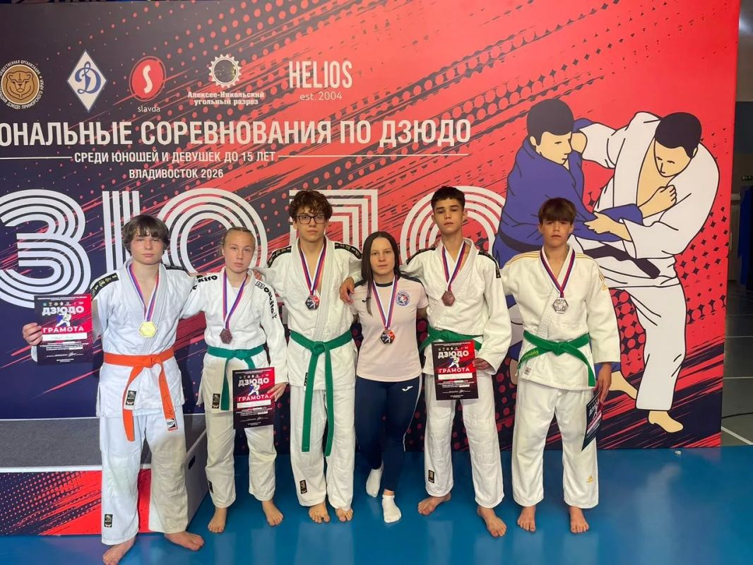Во Владивостоке завершились межрегиональные соревнования по дзюдо памяти Василия Сергеевича Ощепкова среди юношей и девушек до 15 лет Во Владивостоке завершились межрегиональные соревнования по дзюдо памяти Василия Сергеевича Ощепкова среди юношей и девушек до 15 лет