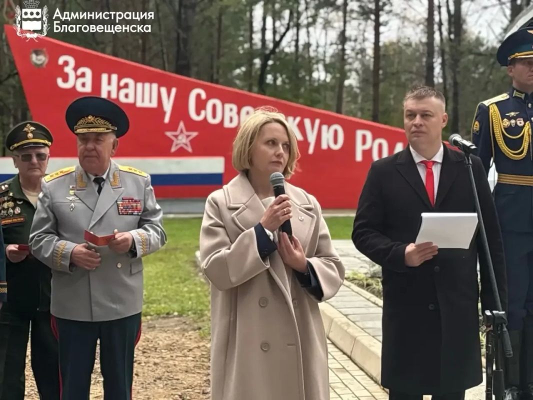 В Приамурье открыли памятник Герою России, генералу армии Виктору Дубынину В Приамурье открыли памятник Герою России, генералу армии Виктору Дубынину