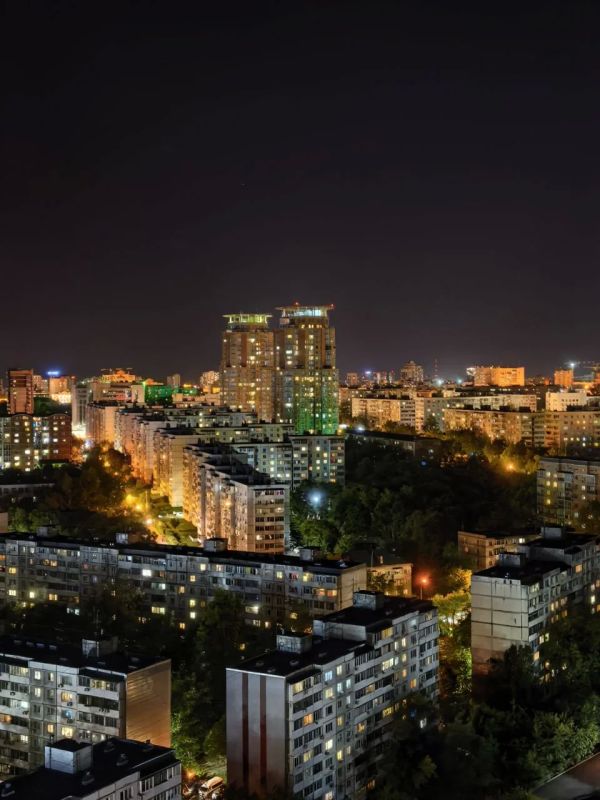 Вы любите гулять по ночному городу?