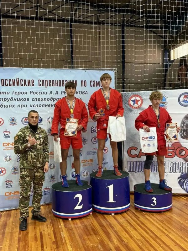 Амурские спортсмены — в призах всероссийского турнира по самбо памяти Героя России Александра Рыжикова Амурские спортсмены — в призах всероссийского турнира по самбо памяти Героя России Александра Рыжикова