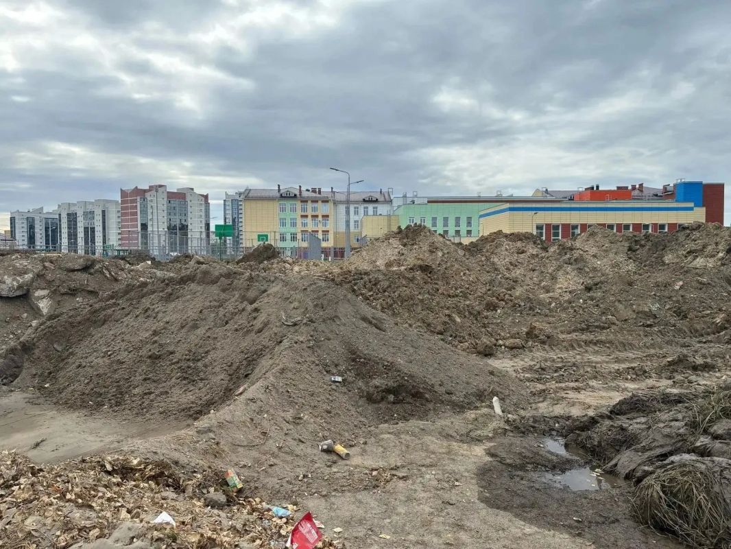 ДРСК ОБРАТИЛАСЬ В ОБЛАСТНУЮ ПРОКУРАТУРУ ИЗ-ЗА РАБОТ ПОД ЛЭП В РАЙОНЕ НОВОЙ ШКОЛЫ ДРСК ОБРАТИЛАСЬ В ОБЛАСТНУЮ ПРОКУРАТУРУ ИЗ-ЗА РАБОТ ПОД ЛЭП В РАЙОНЕ НОВОЙ ШКОЛЫ