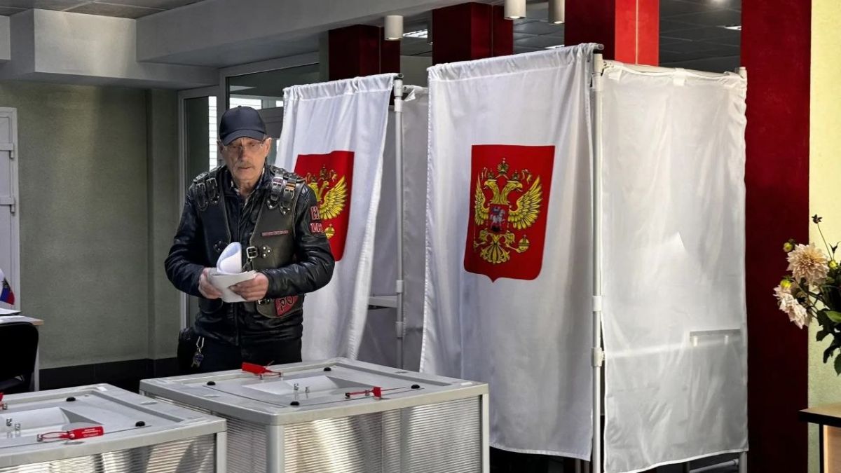 На выборы — на байке: в Благовещенске проголосовали участники мотоклуба «Ночные волки» На выборы — на байке: в Благовещенске проголосовали участники мотоклуба «Ночные волки»