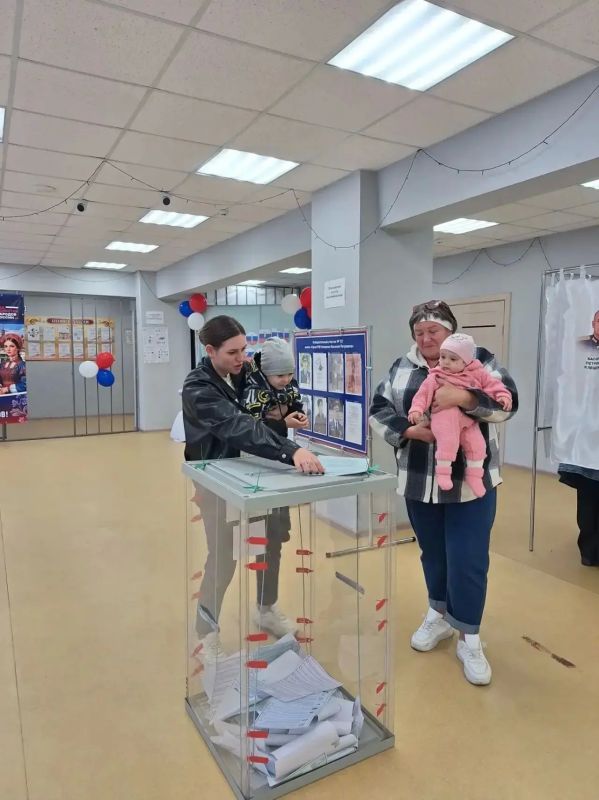 Второй день голосования завершен: больше трети избирателей Амурской области заполнили бюллетени Второй день голосования завершен: больше трети избирателей Амурской области заполнили бюллетени