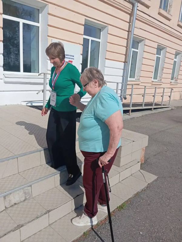 Более 300 волонтеров работают на участках Приамурья Более 300 волонтеров работают на участках Приамурья