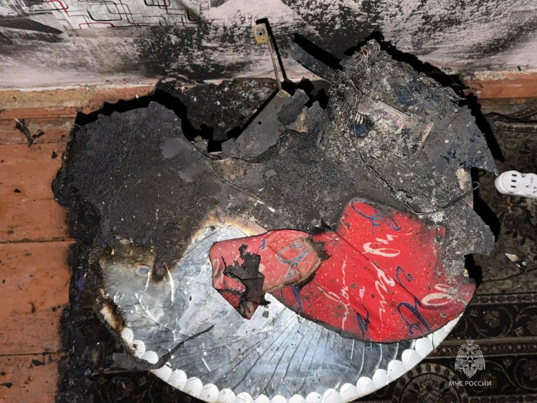 #СобытияМЧС28. В Амурской области за прошедшие сутки Потушено 7 пожаров, на 5 привлекались силы и средства МЧС России: в поселке Дубовке Свободненского ГО на ул. Котовского горели мебель, стена и потолочное перекрытие... #СобытияМЧС28. В Амурской области за прошедшие сутки Потушено 7 пожаров, на 5 привлекались силы и средства МЧС России: в поселке Дубовке Свободненского ГО на ул. Котовского горели мебель, стена и потолочное перекрытие...