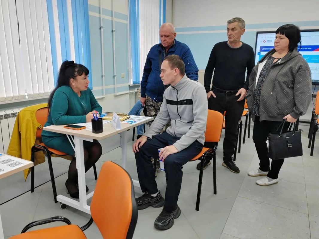 В Свободном прошла ярмарка вакансий «Время возможностей для СВОих» В Свободном прошла ярмарка вакансий «Время возможностей для СВОих»