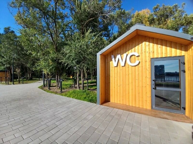 В амурской столице стала доступна для посетителей часть территории «Амурский лес», которую благоустраивают на месте бывшего сквера 40-летия ВЛКСМ, в народе более известного как «Сороконожка» В амурской столице стала доступна для посетителей часть территории «Амурский лес», которую благоустраивают на месте бывшего сквера 40-летия ВЛКСМ, в народе более известного как «Сороконожка»