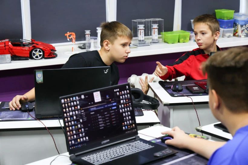 От игры — к индустрии GameDev: зачем амурских детей учат создавать видеоигры От игры — к индустрии GameDev: зачем амурских детей учат создавать видеоигры